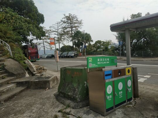 西貢公路近燈柱 EA1007-3 白沙灣漁民新村纖維垃圾站(SK-309)