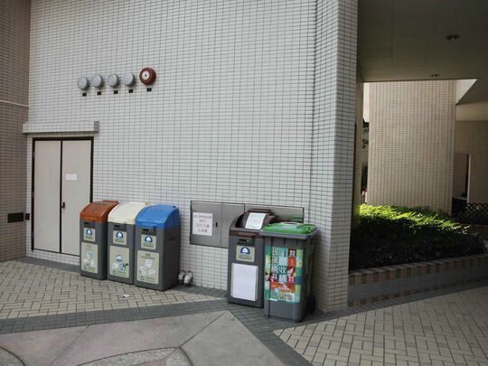 朗晴居